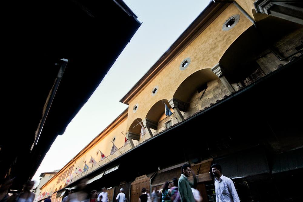 Ponte Vecchio Tower Apartment Florence Exterior photo